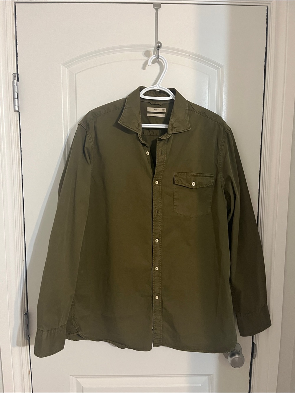Mango Men's Olive Green Long-Sleeve Button-Down Shirt